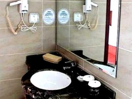 Greentree Inn Shandong Qingdao Railway Station Zhanqiao Yacht Wharf Express Ngoại thất bức ảnh